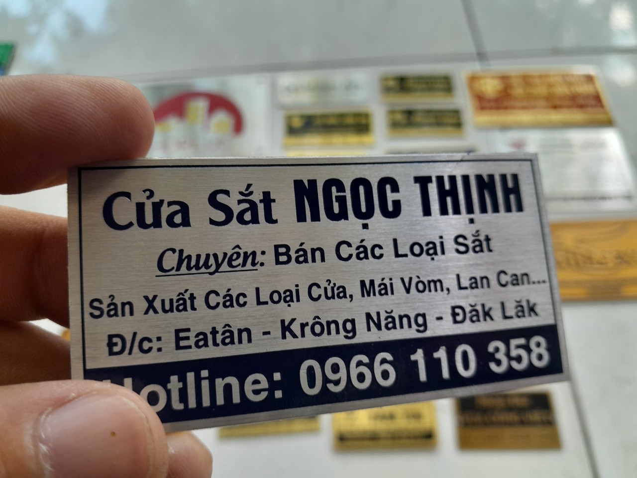 Tem nhãn ăn mòn kim loại - Bảng Hiệu Chữ Inox Bình Dương Khang Thịnh - Công Ty Quảng Cáo Khang Thịnh Bình Dương